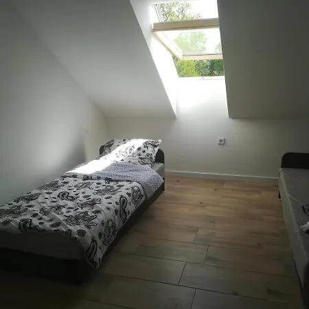 Nad Parseta منزل للإقامة بياووغارد